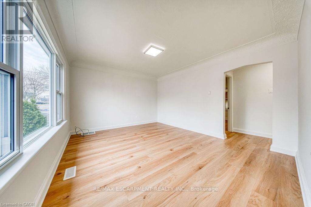 22 DAVID AVENUE, Hamilton (Hill Park), Ontario, L9A3V1 — Photo 8