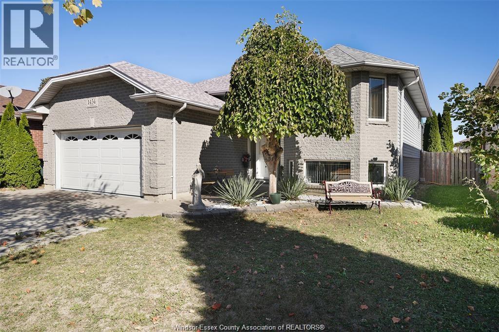 1454 CLOVER AVENUE, Windsor, Ontario, N8P1R2 — Photo 2