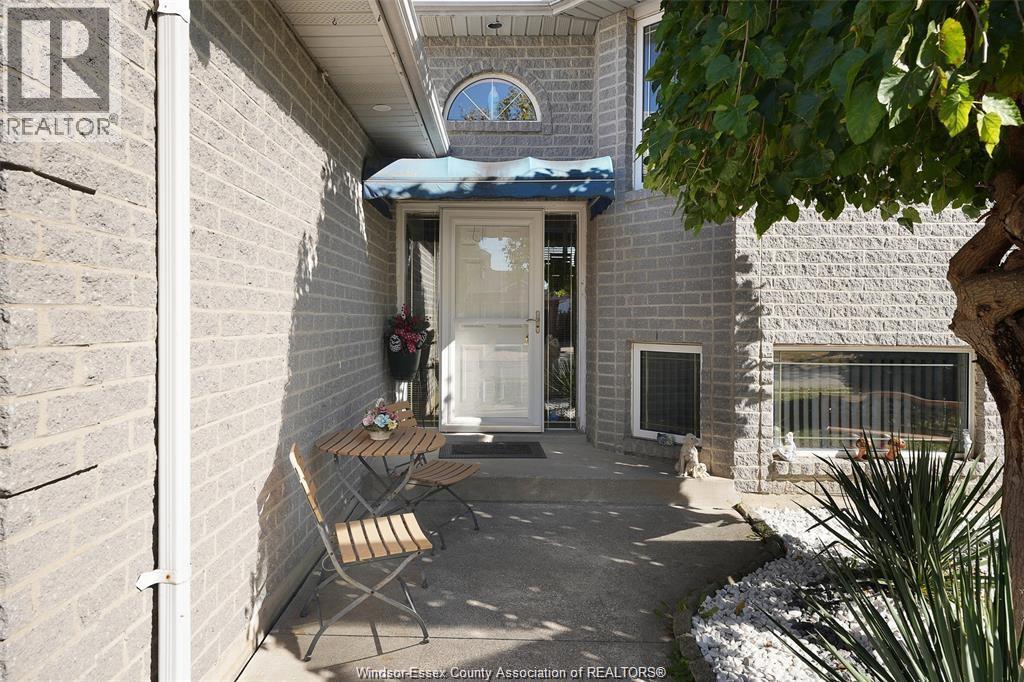 1454 CLOVER AVENUE, Windsor, Ontario, N8P1R2 — Photo 3