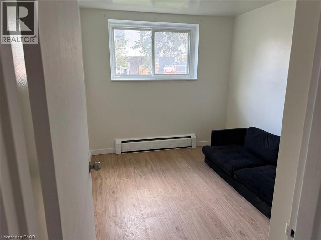 449 HAZEL Street Unit# 9, Waterloo, Ontario, N2L3P7 — Photo 10