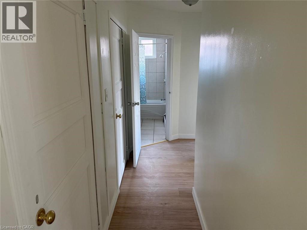 449 HAZEL Street Unit# 9, Waterloo, Ontario, N2L3P7 — Photo 4