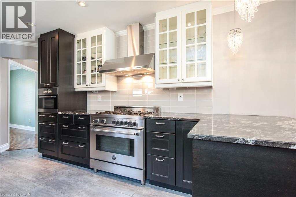 1146 CAMPBELL Court, Burlington, Ontario, L7S1Z7 — Photo 7