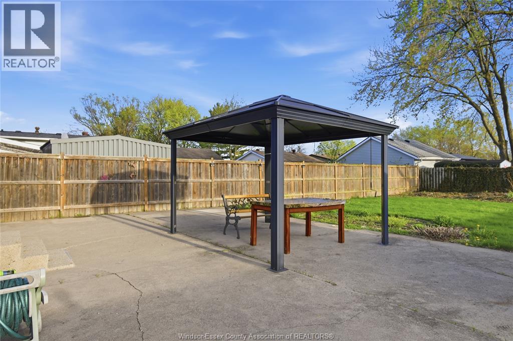 10395 CALEDON COURT, Windsor, Ontario, N8R1C7 — Photo 10