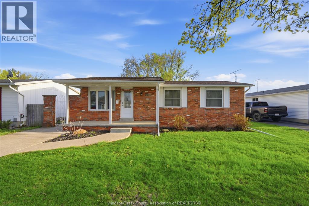 10395 CALEDON COURT, Windsor, Ontario, N8R1C7 — Photo 2