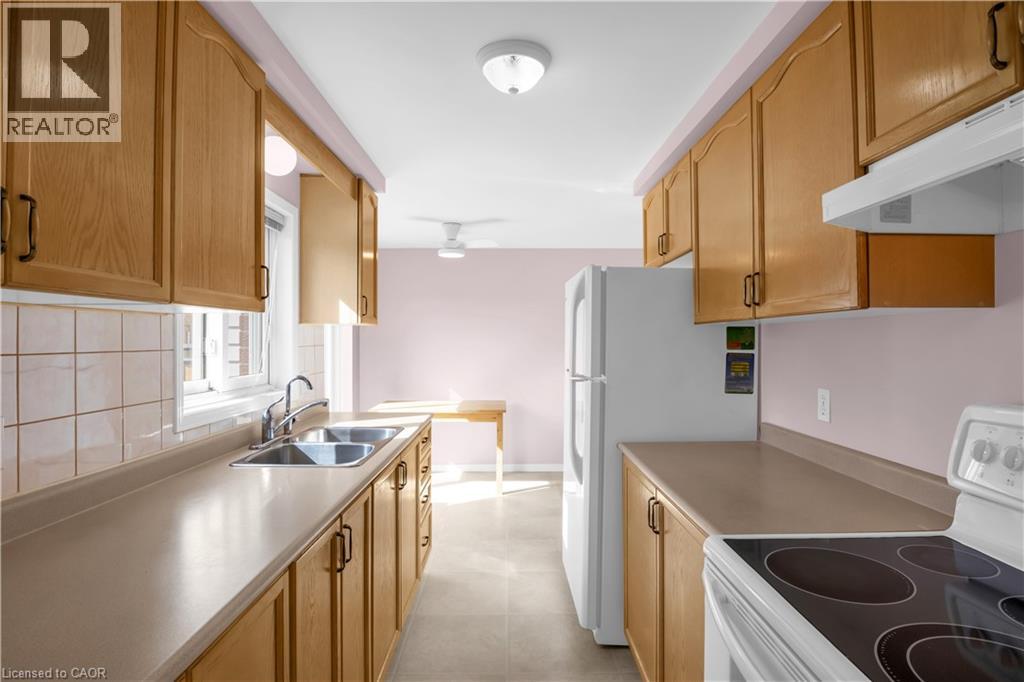 199A AUBURN Drive, Waterloo, Ontario, N2K3T1 — Photo 8