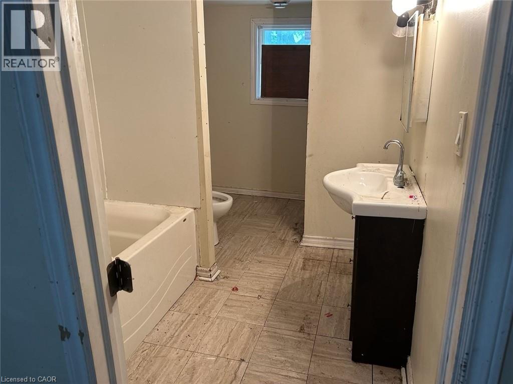 16 ALBERT Street, Welland, Ontario, L3B4L2 — Photo 23