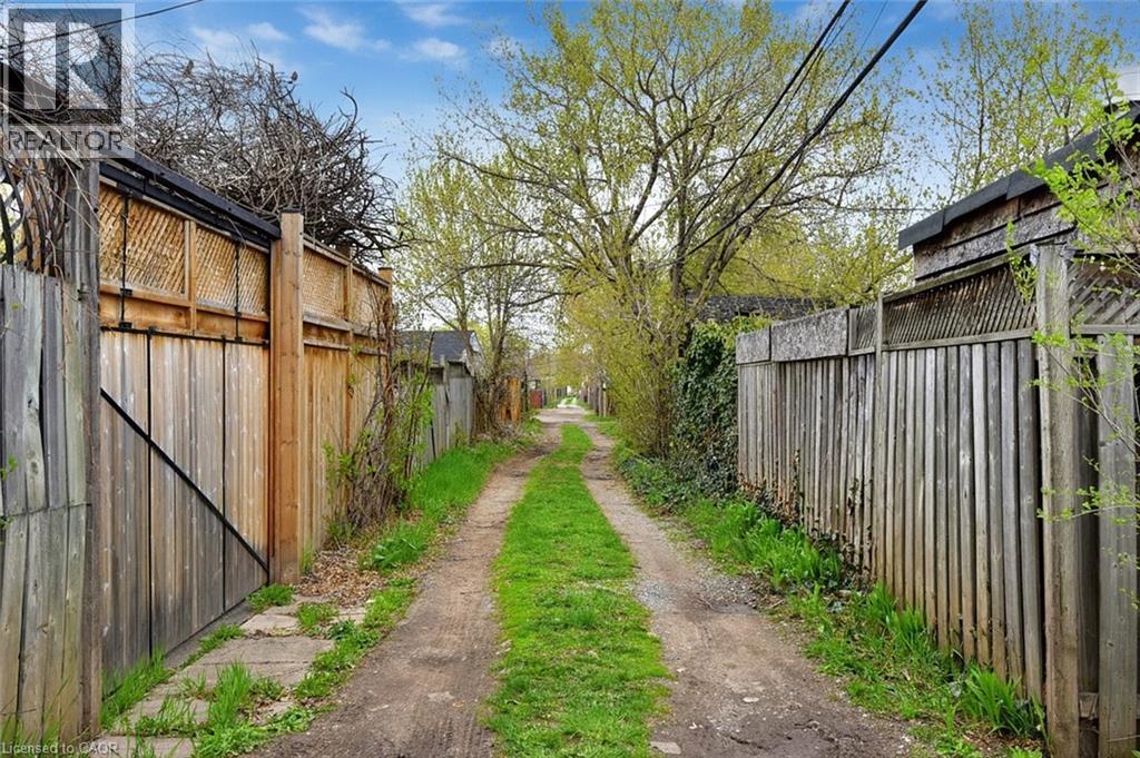 186 BELMONT Avenue, Hamilton, Ontario, L8L7M6 — Photo 39