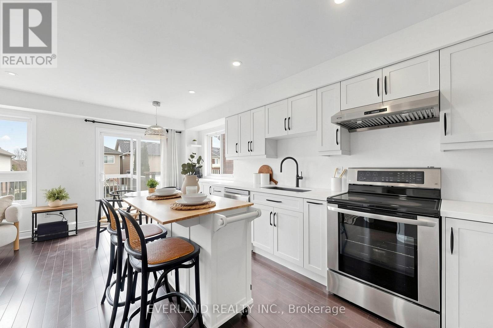 50 SHENANDOAH DRIVE, Whitby (Williamsburg), Ontario, L1P1T3 — Photo 12