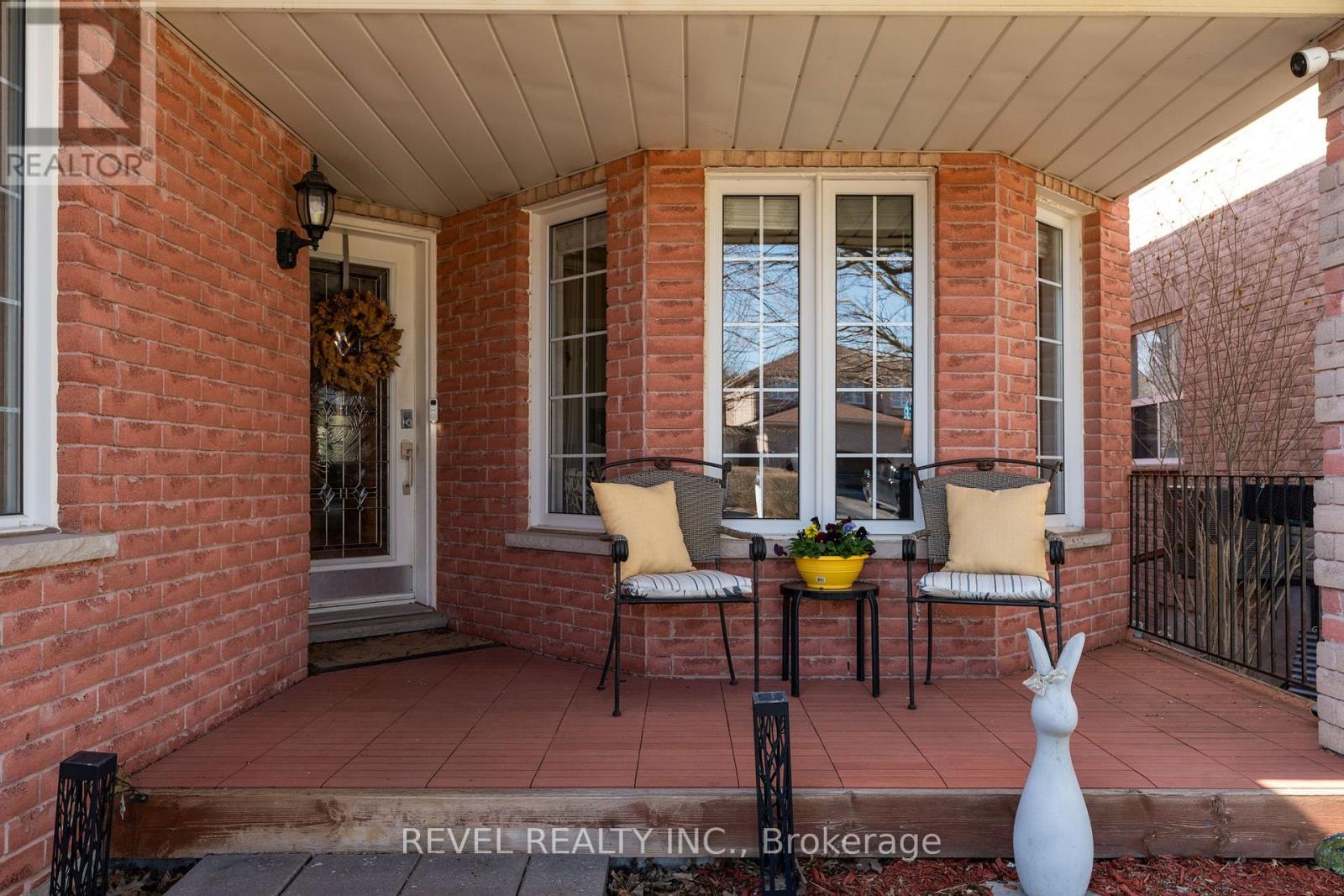 28 DUNNETT DRIVE, Barrie (Ardagh), Ontario, L4N0J7 — Photo 2