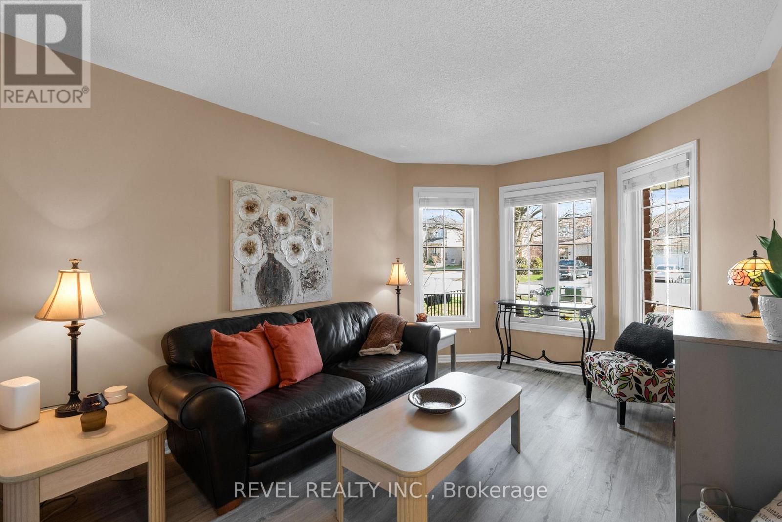 28 DUNNETT DRIVE, Barrie (Ardagh), Ontario, L4N0J7 — Photo 4