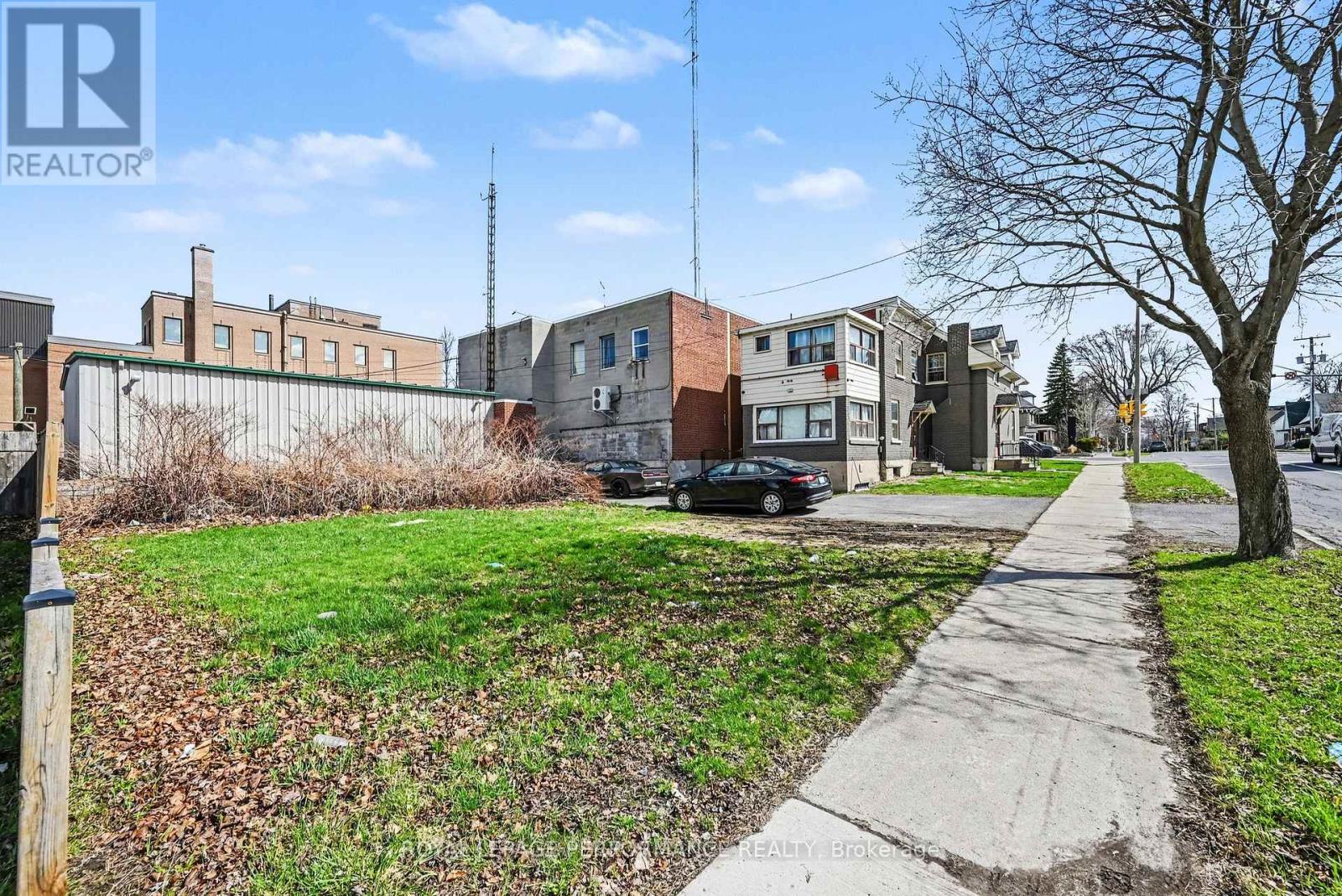 402 PITT STREET, Cornwall, Ontario, K6J3R2 — Photo 5