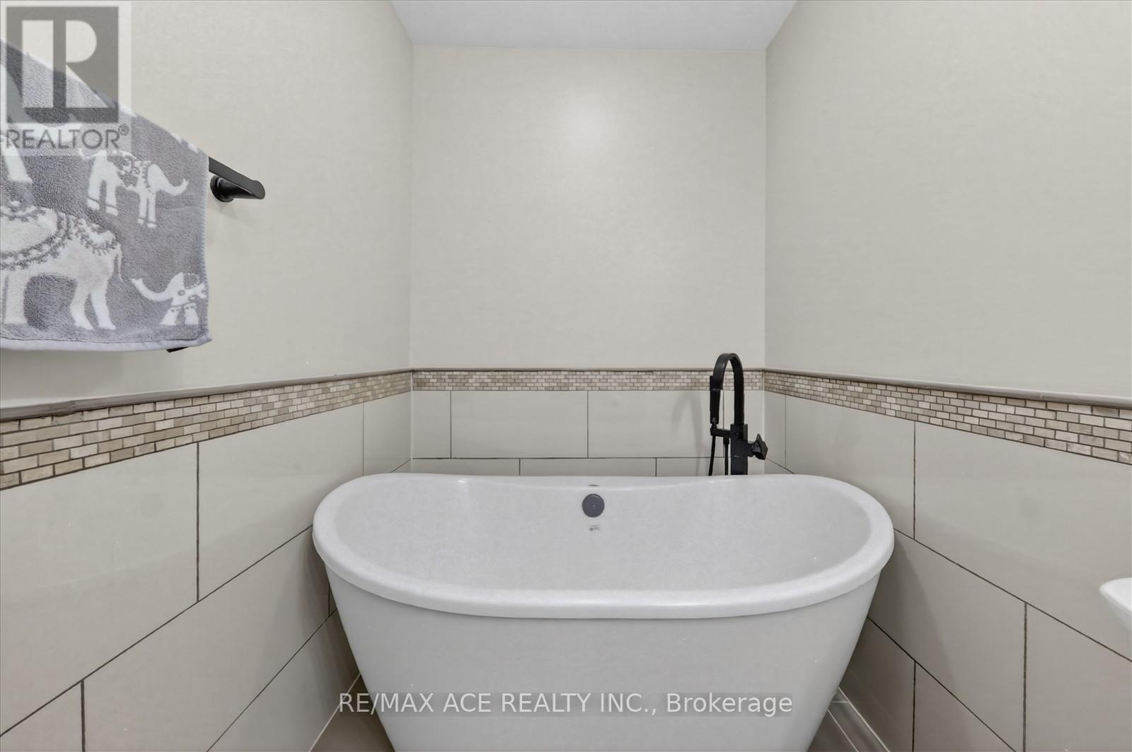 MAIN - 12 SMOOTHWATER TERRACE, Markham (Box Grove), Ontario, L6B0E5 — Photo 37