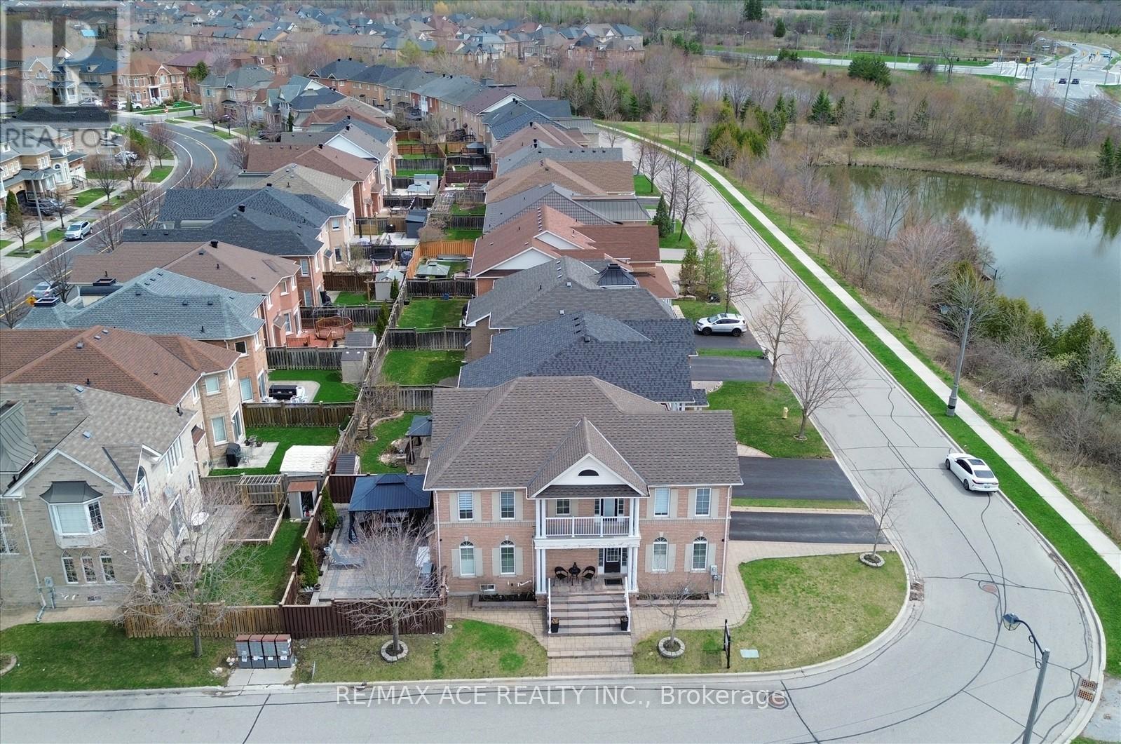 MAIN - 12 SMOOTHWATER TERRACE, Markham (Box Grove), Ontario, L6B0E5 — Photo 9