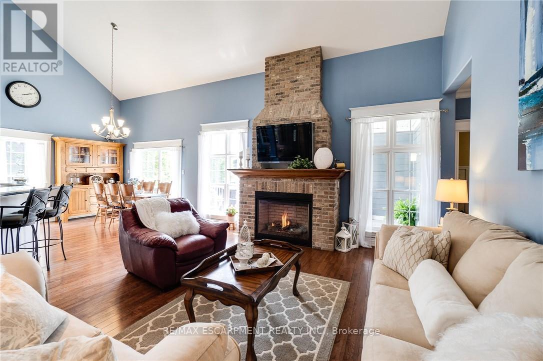 1026 BEACH BOULEVARD, Hamilton (Hamilton Beach), Ontario, L8H6Z4 — Photo 8