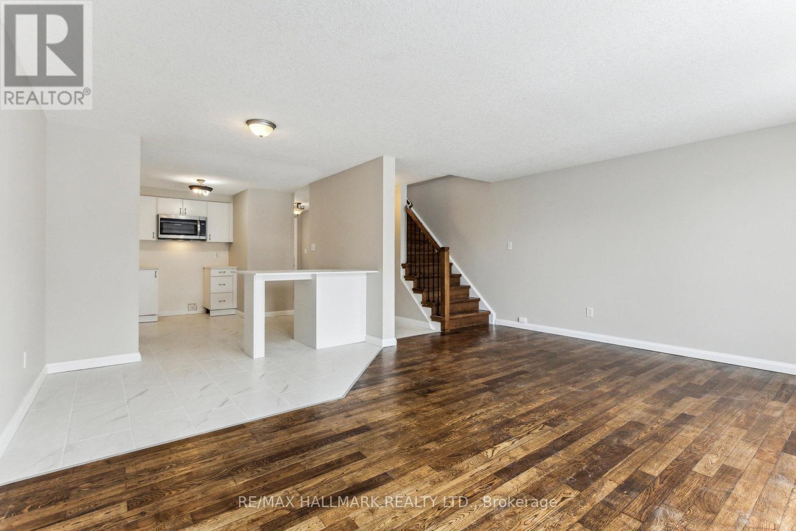 213 SNOWDROP CRESCENT, Kitchener, Ontario, N2E4C2 — Photo 10