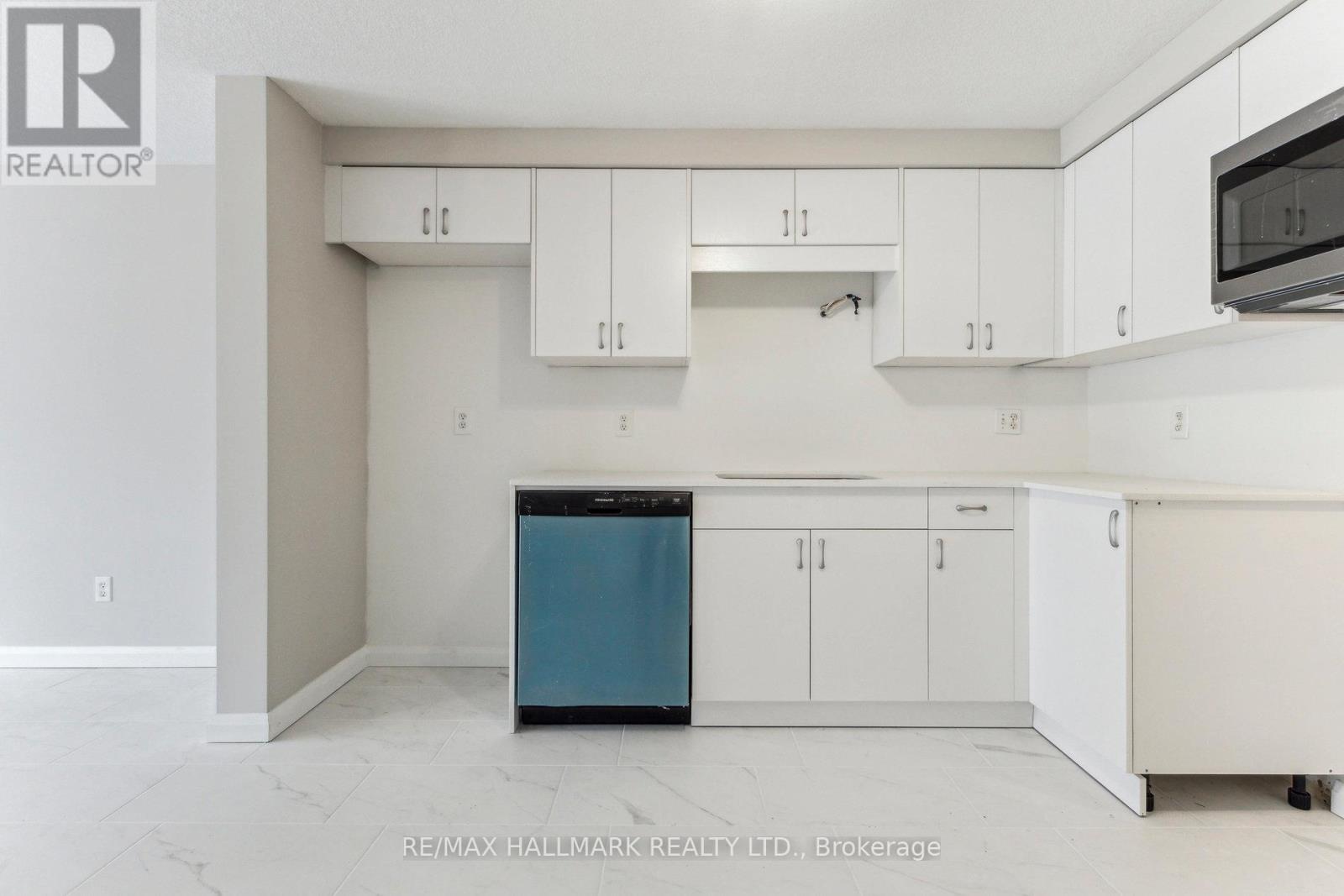 213 SNOWDROP CRESCENT, Kitchener, Ontario, N2E4C2 — Photo 13