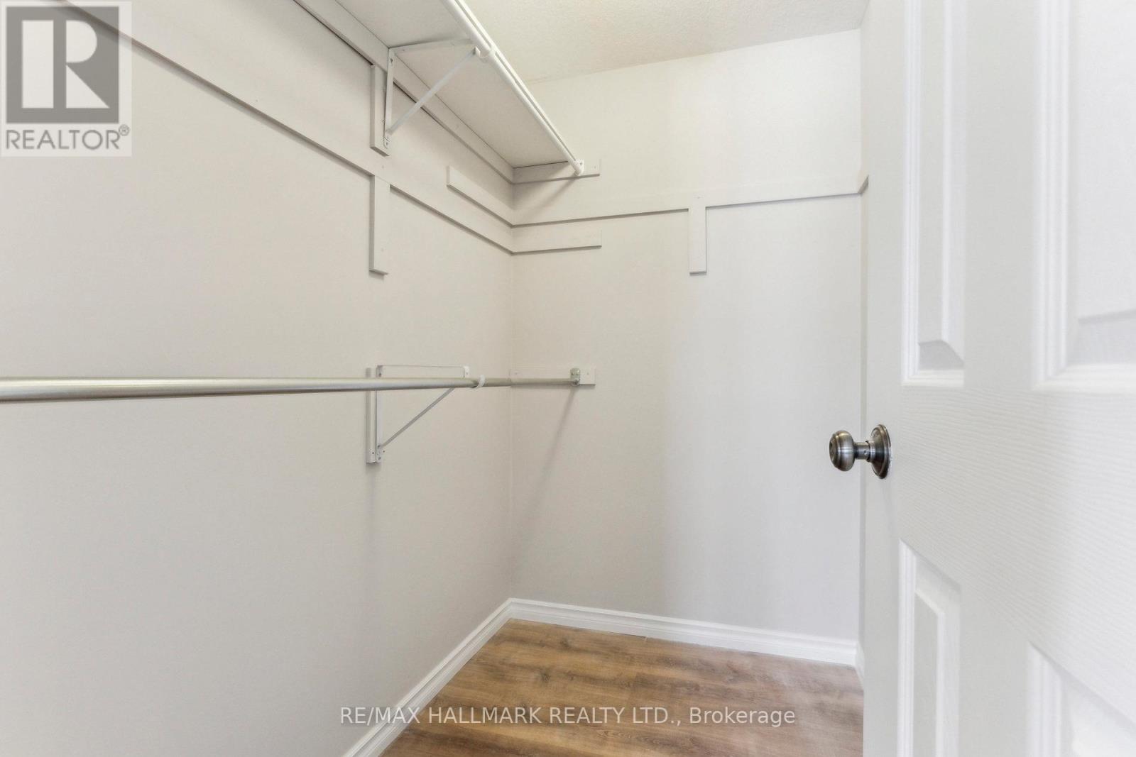 213 SNOWDROP CRESCENT, Kitchener, Ontario, N2E4C2 — Photo 22