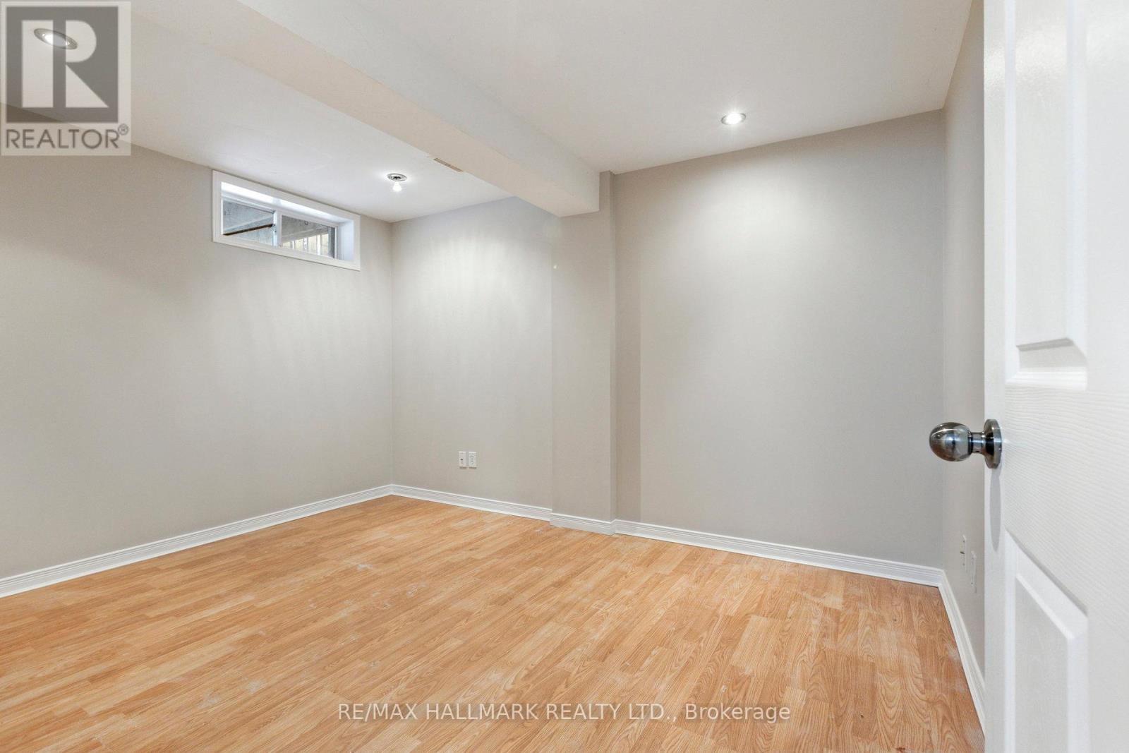 213 SNOWDROP CRESCENT, Kitchener, Ontario, N2E4C2 — Photo 33