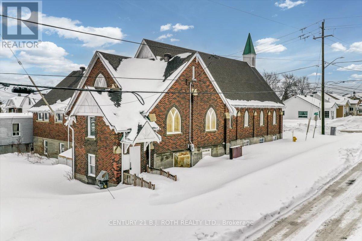 396 ANTWERP AVENUE, Baldwin, Ontario, P3C4M7 — Photo 2