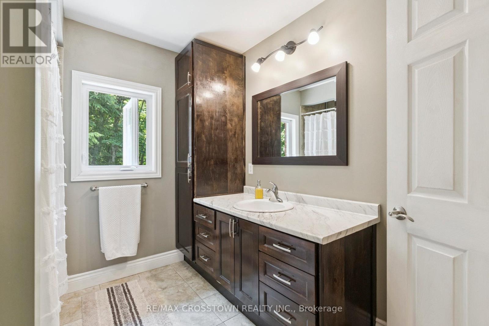 19 GILLESPIE TRAIL S, Essa, Ontario, L3W0V1 — Photo 25