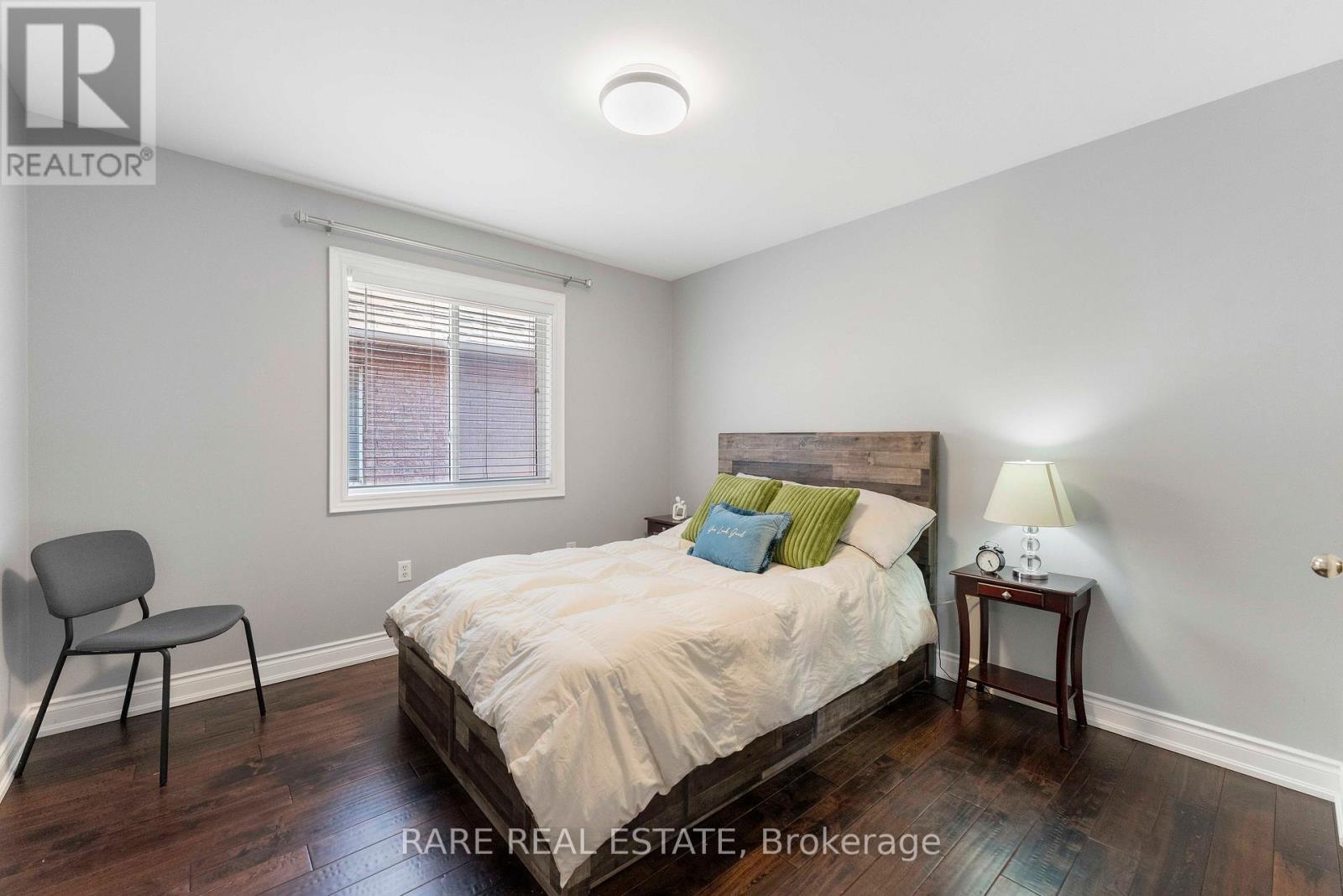 33 SOUTHBEND DRIVE, Brampton (Snelgrove), Ontario, L7A1K5 — Photo 8