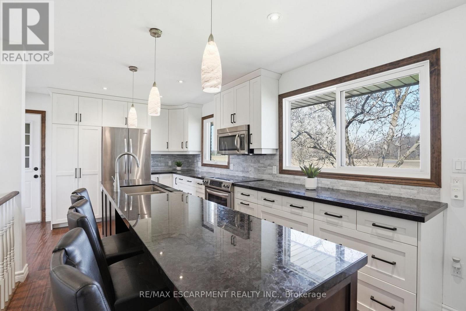 371 HIGHWAY 52, Hamilton, Ontario, L9H5E2 — Photo 10