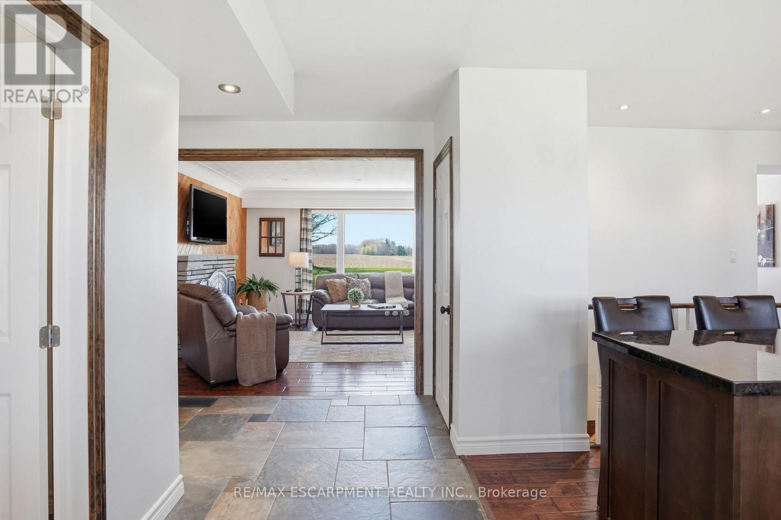 371 HIGHWAY 52, Hamilton, Ontario, L9H5E2 — Photo 7