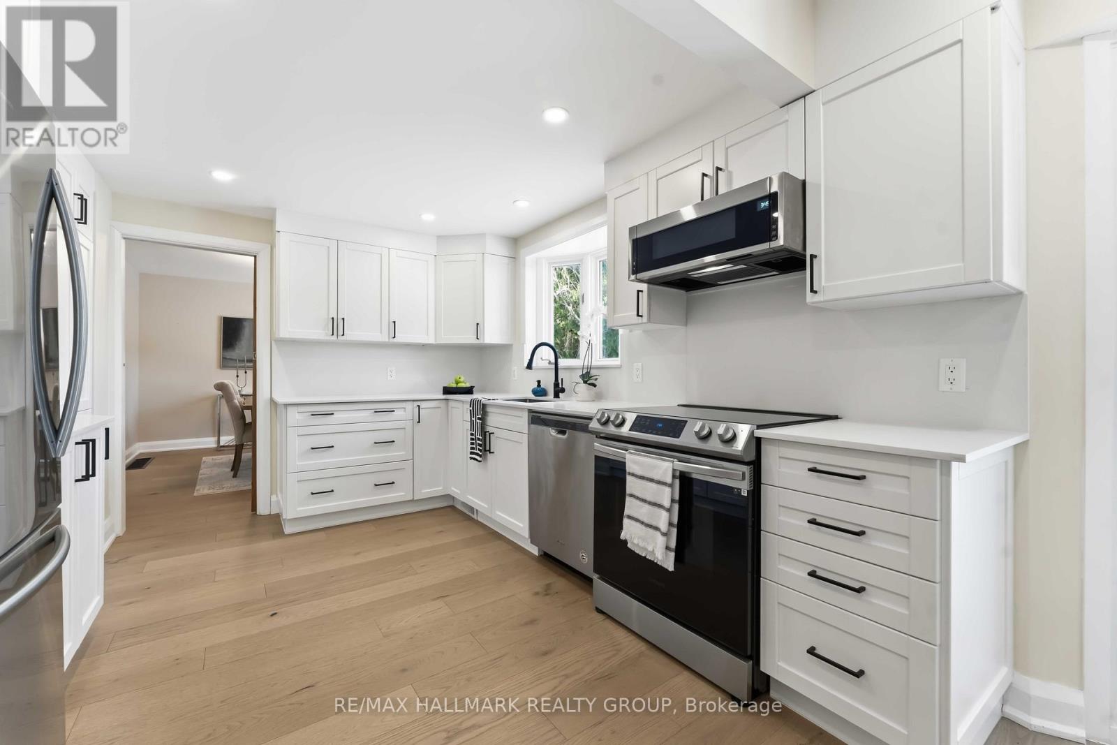 19 KINGSFORD CRESCENT, Ottawa, Ontario, K2K1T5 — Photo 11