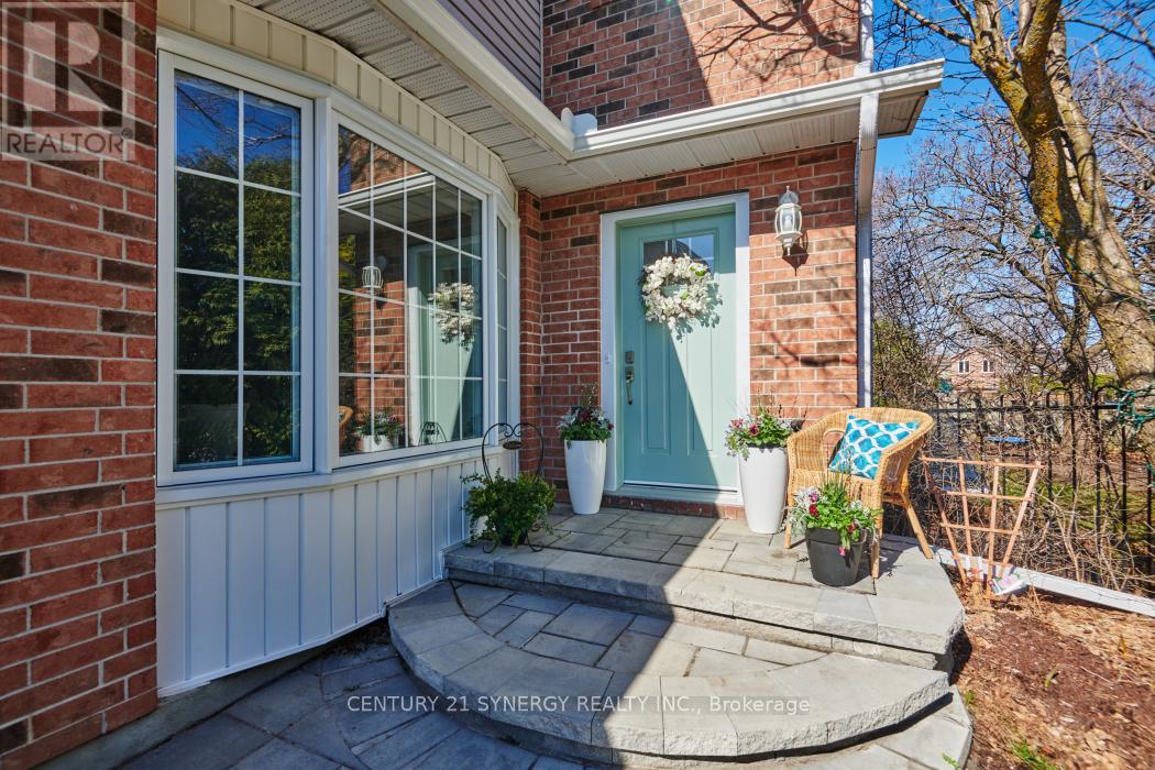 25 WATERTON CRESCENT, Ottawa, Ontario, K2M1Y8 — Photo 3