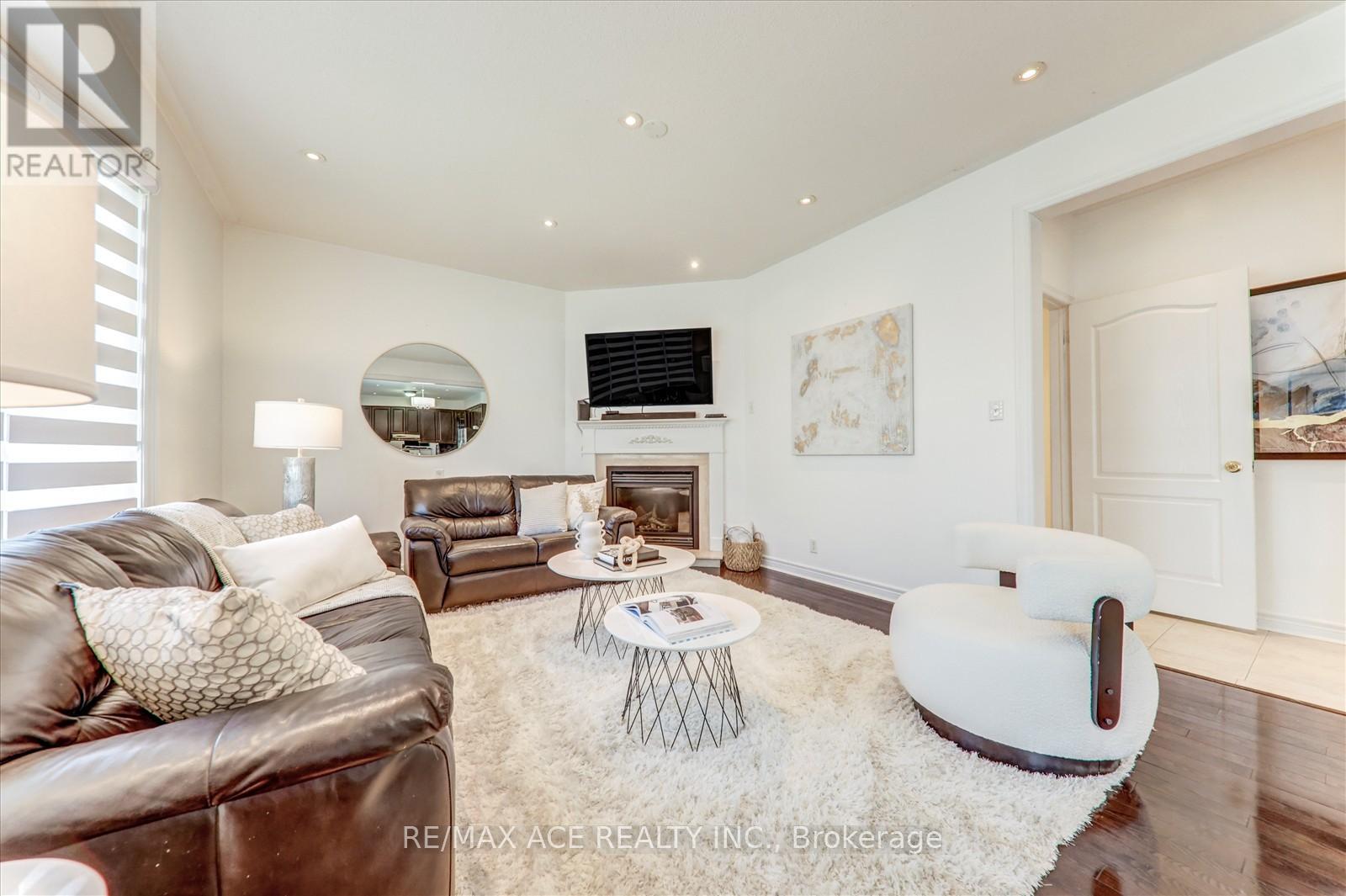 46 PUREBROOK CRESCENT, Brampton (Brampton East), Ontario, L6P2P5 — Photo 15