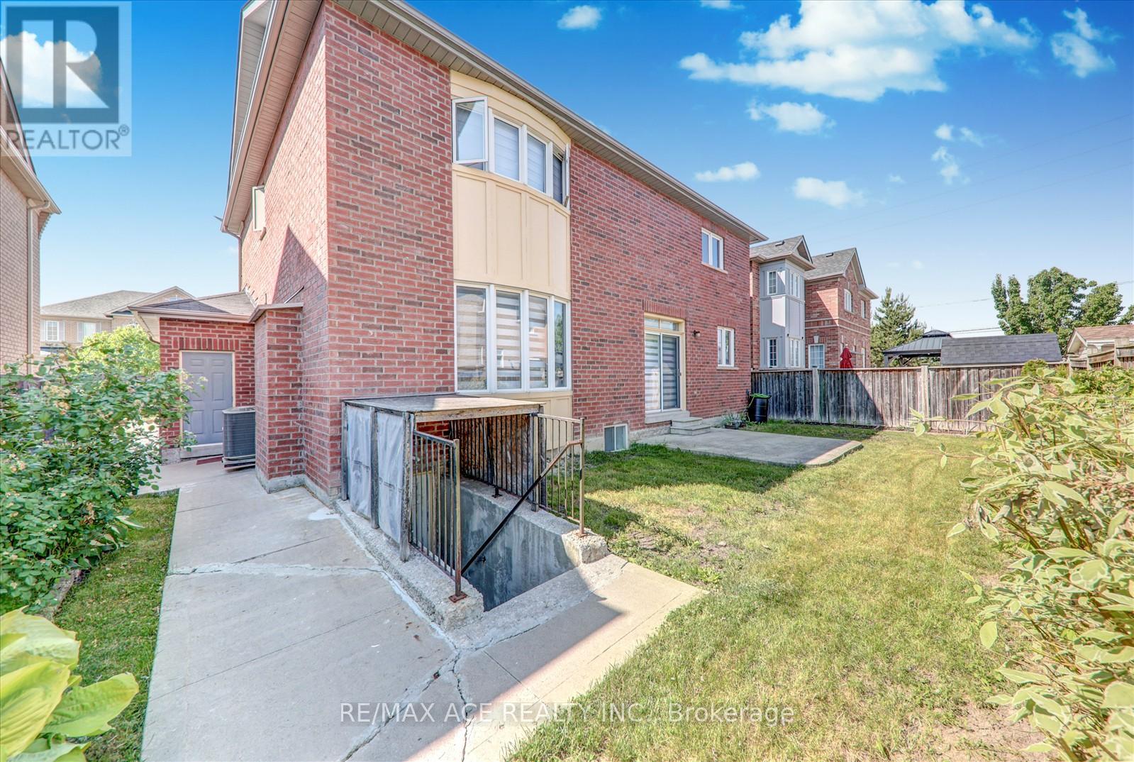 46 PUREBROOK CRESCENT, Brampton (Brampton East), Ontario, L6P2P5 — Photo 45