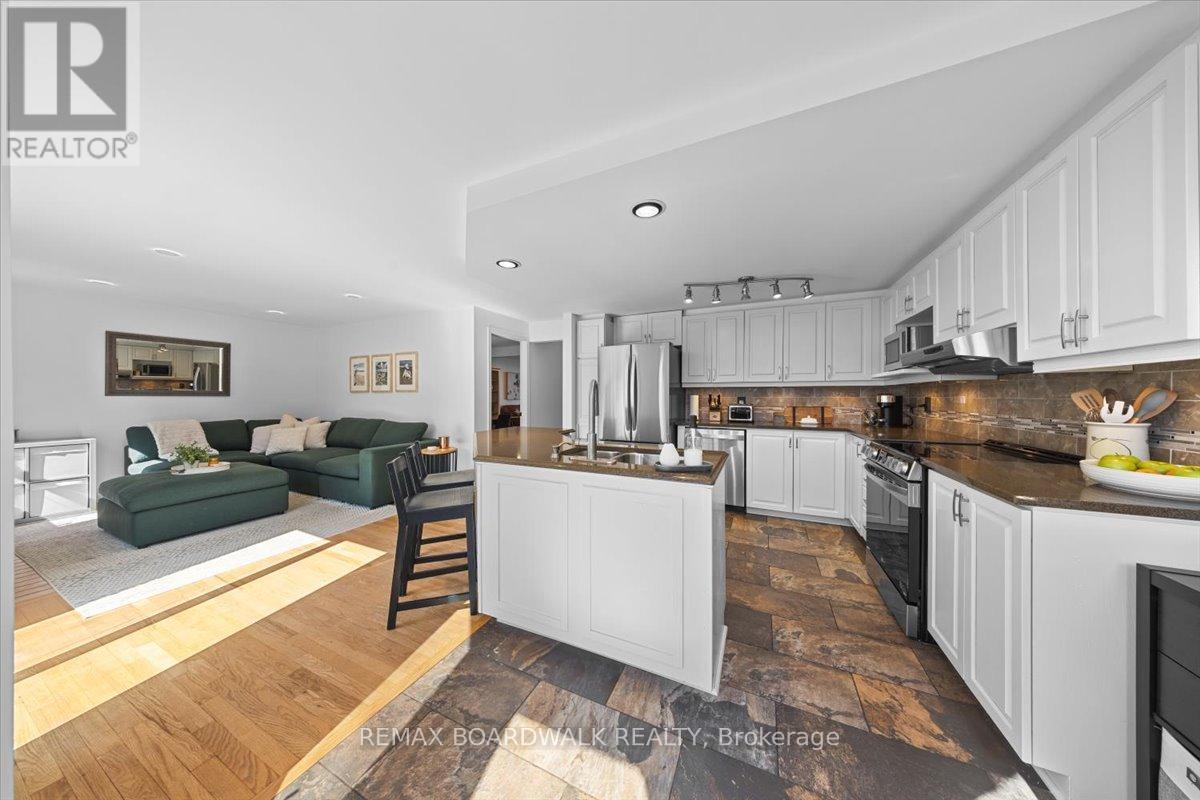 1715 TEAKDALE AVENUE, Ottawa, Ontario, K1C6M8 — Photo 9