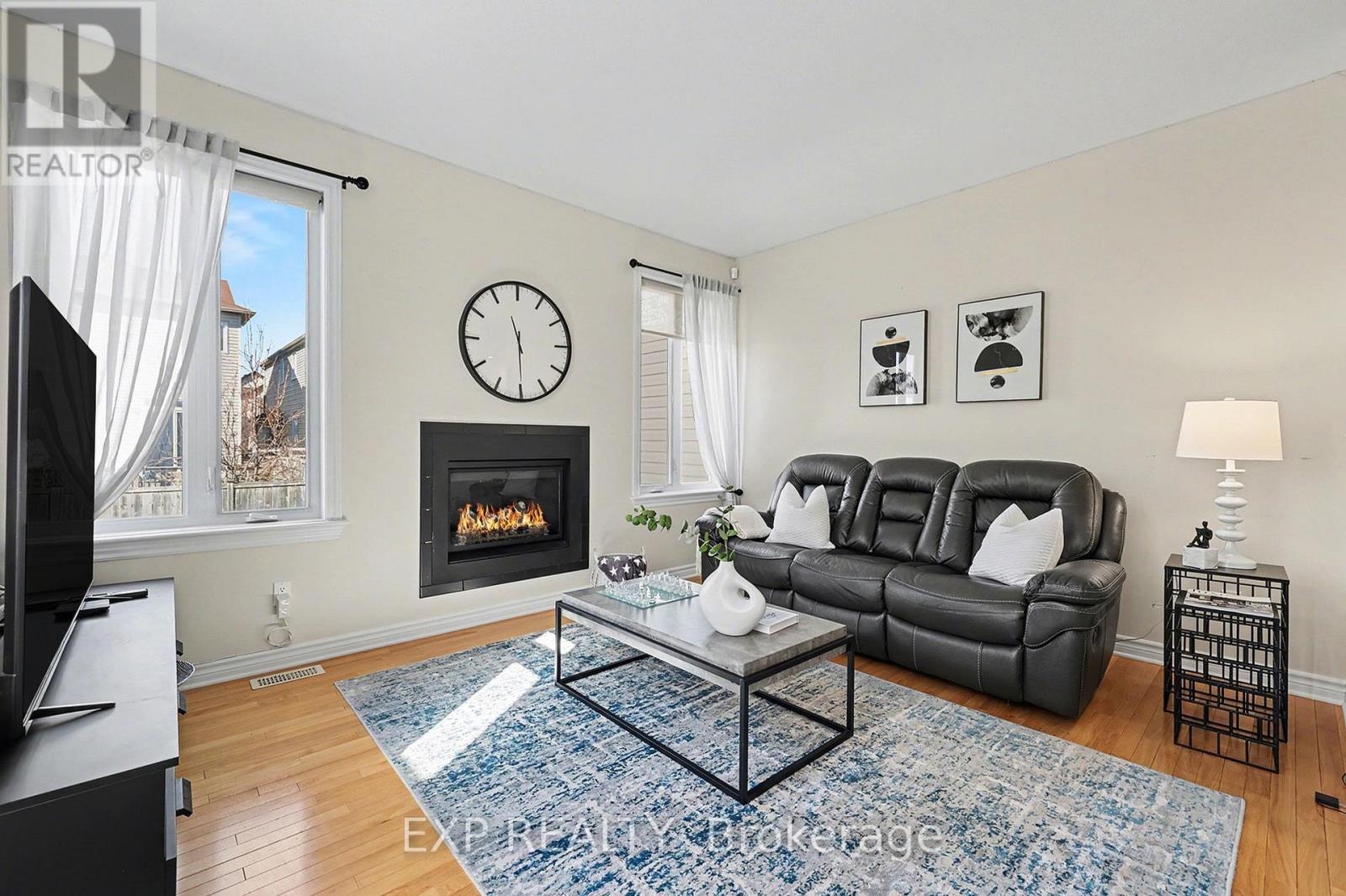 282 BROXBURN CRESCENT, Ottawa, Ontario, K2J0P1 — Photo 5