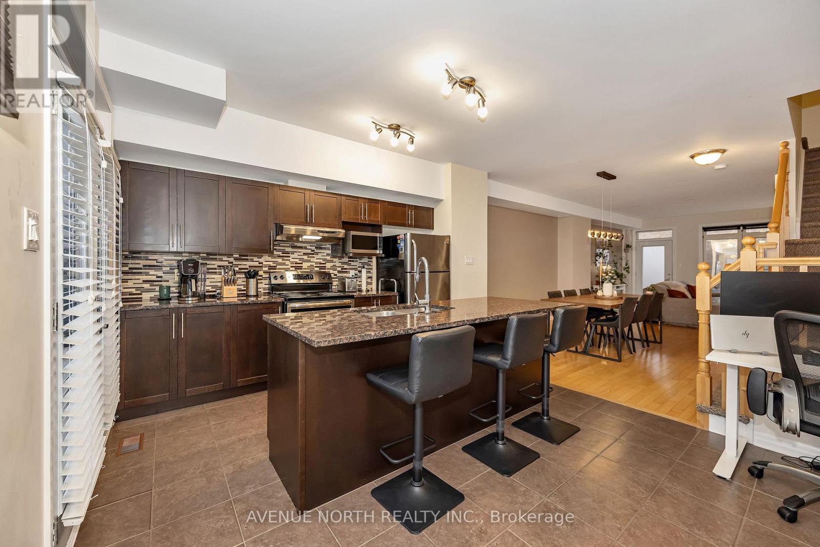 120 LIONEL PRIVATE, Ottawa, Ontario, K4A0X1 — Photo 16