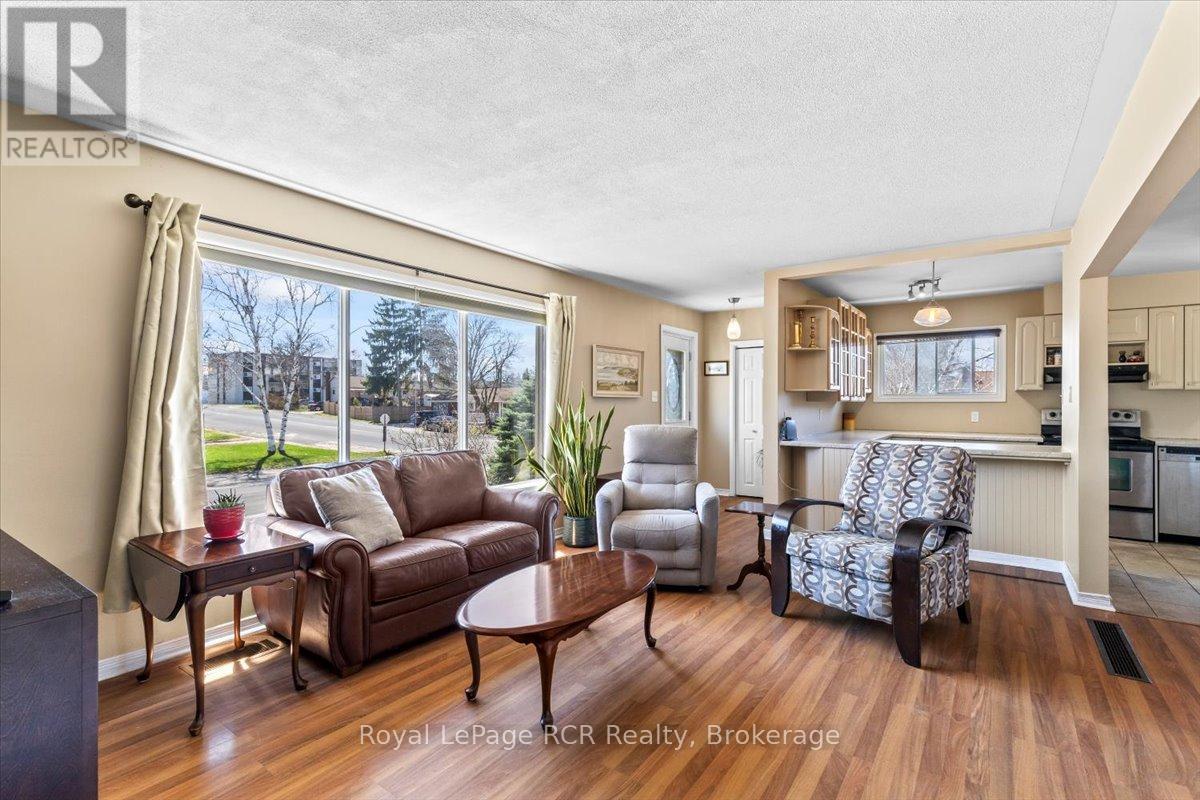 610 13TH STREET, Hanover, Ontario, N4N1Y8 — Photo 3