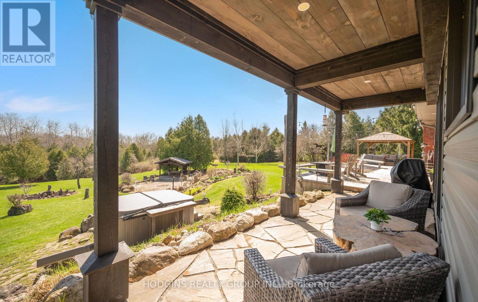 5136 15 SIDE ROAD, Milton (NA Rural Nassagaweya), Ontario, L9T2X7 — Photo 36