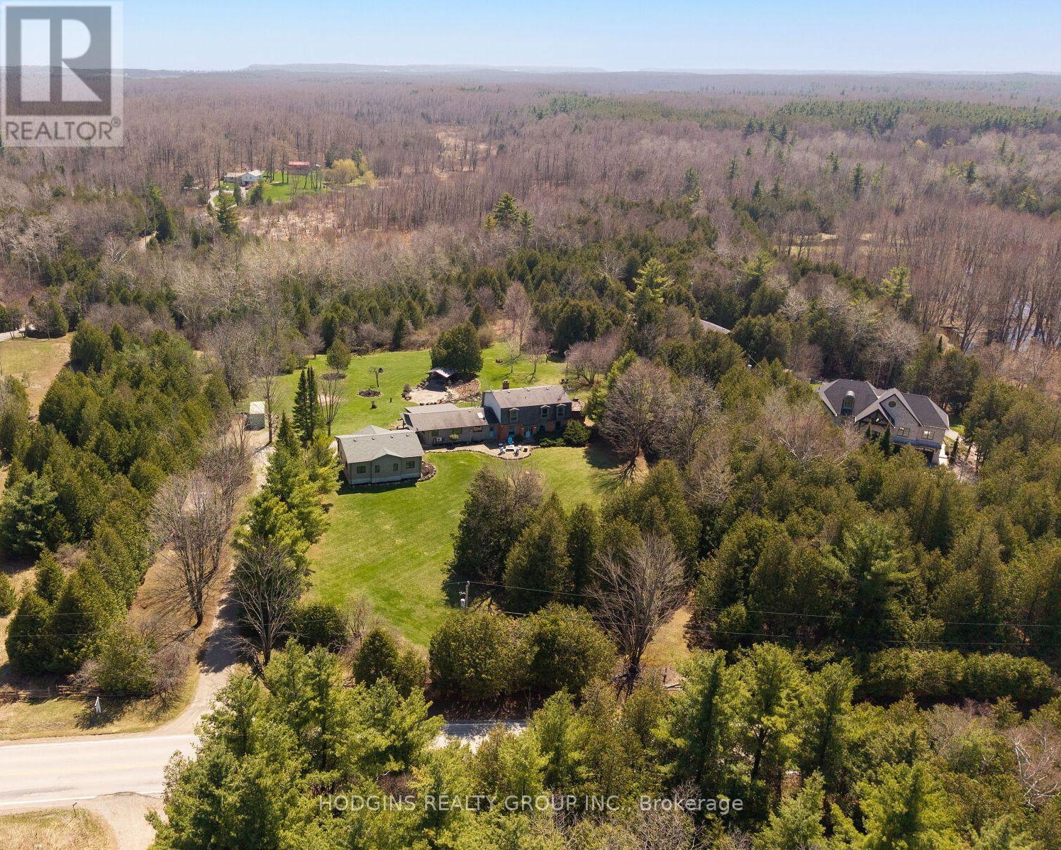 5136 15 SIDE ROAD, Milton (NA Rural Nassagaweya), Ontario, L9T2X7 — Photo 4