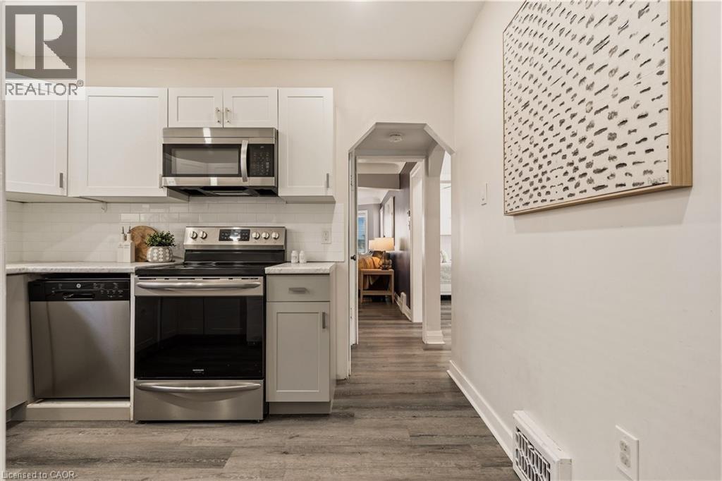 148 HUXLEY Avenue S, Hamilton, Ontario, L8K2R1 — Photo 13