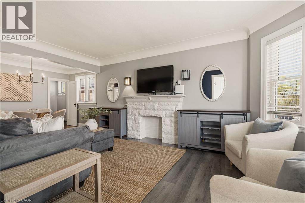 148 HUXLEY Avenue S, Hamilton, Ontario, L8K2R1 — Photo 4