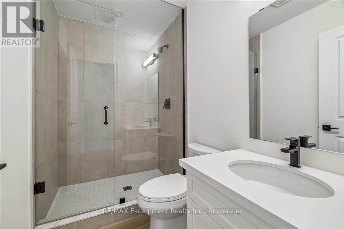 68 VALLEY TRAIL PLACE, Hamilton (Waterdown), Ontario, L8B2A2 — Photo 10