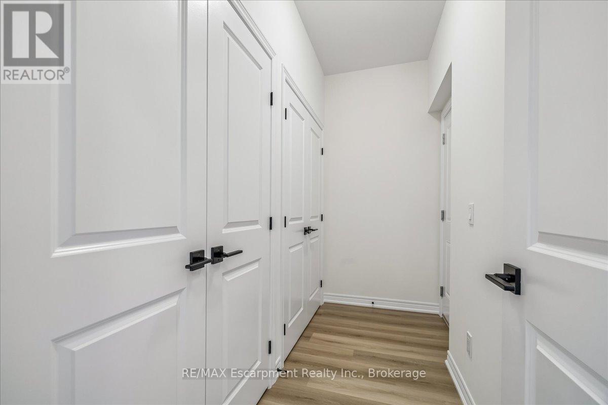 68 VALLEY TRAIL PLACE, Hamilton (Waterdown), Ontario, L8B2A2 — Photo 12