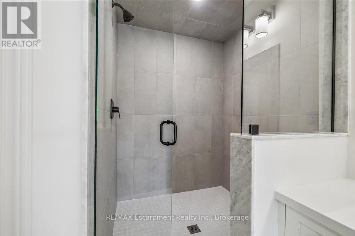 68 VALLEY TRAIL PLACE, Hamilton (Waterdown), Ontario, L8B2A2 — Photo 33