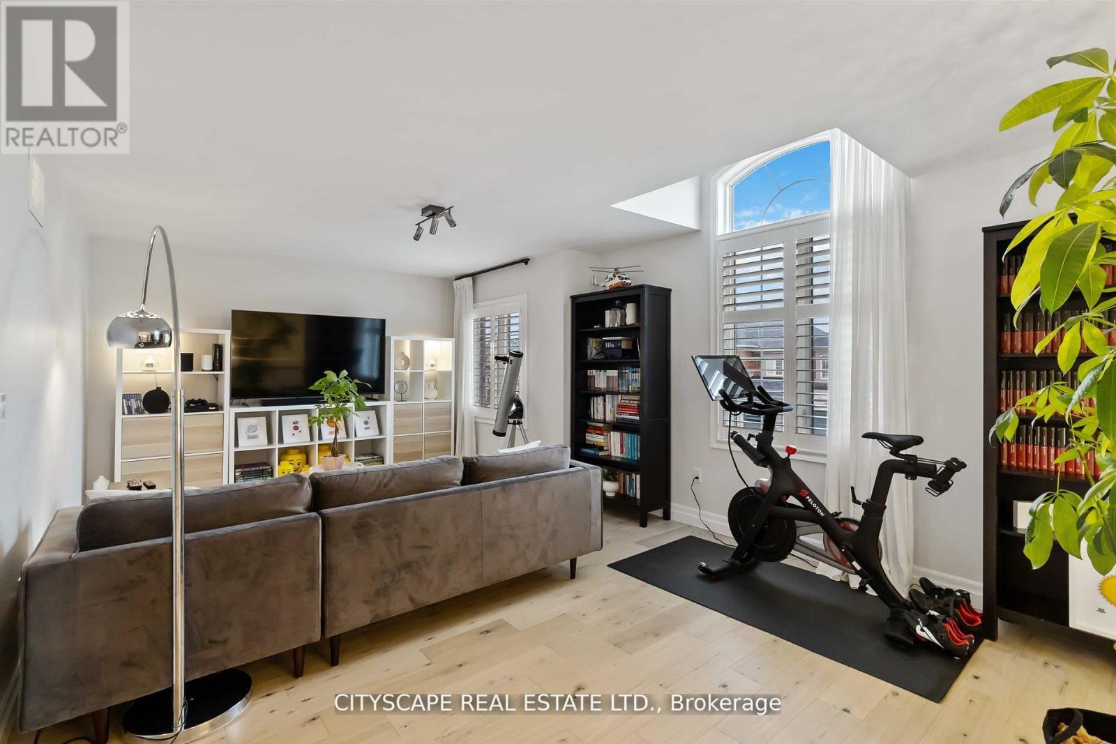 4269 VIVALDI ROAD, Burlington (Alton), Ontario, L7M0N4 — Photo 18