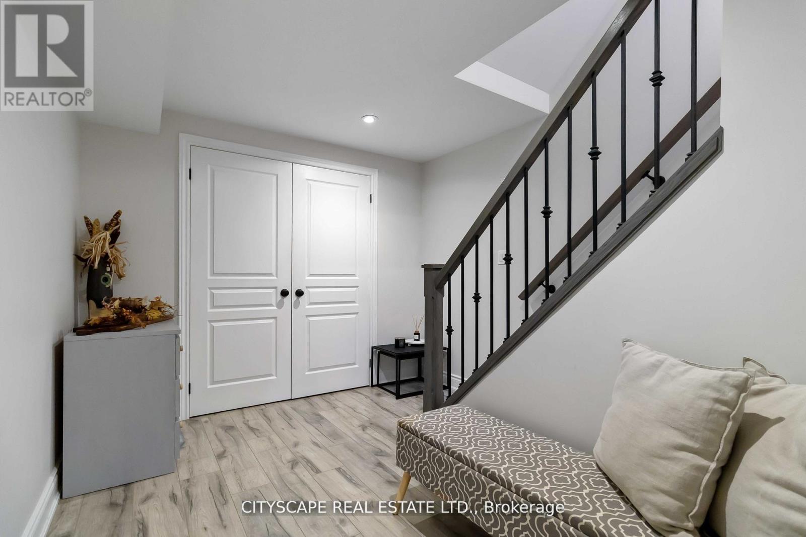 4269 VIVALDI ROAD, Burlington (Alton), Ontario, L7M0N4 — Photo 32