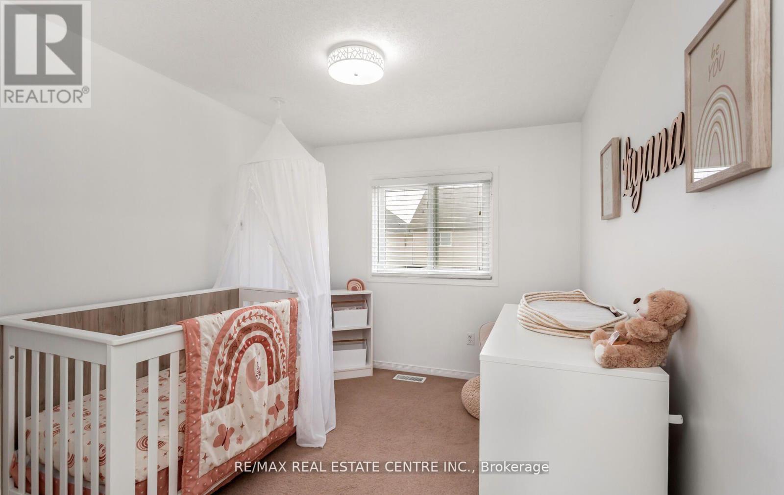 230 SOPHIA CRESCENT, Kitchener, Ontario, N2R1X8 — Photo 29