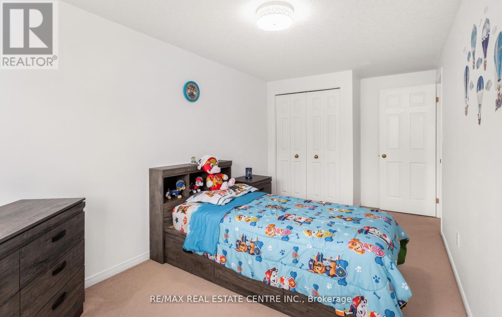 230 SOPHIA CRESCENT, Kitchener, Ontario, N2R1X8 — Photo 32