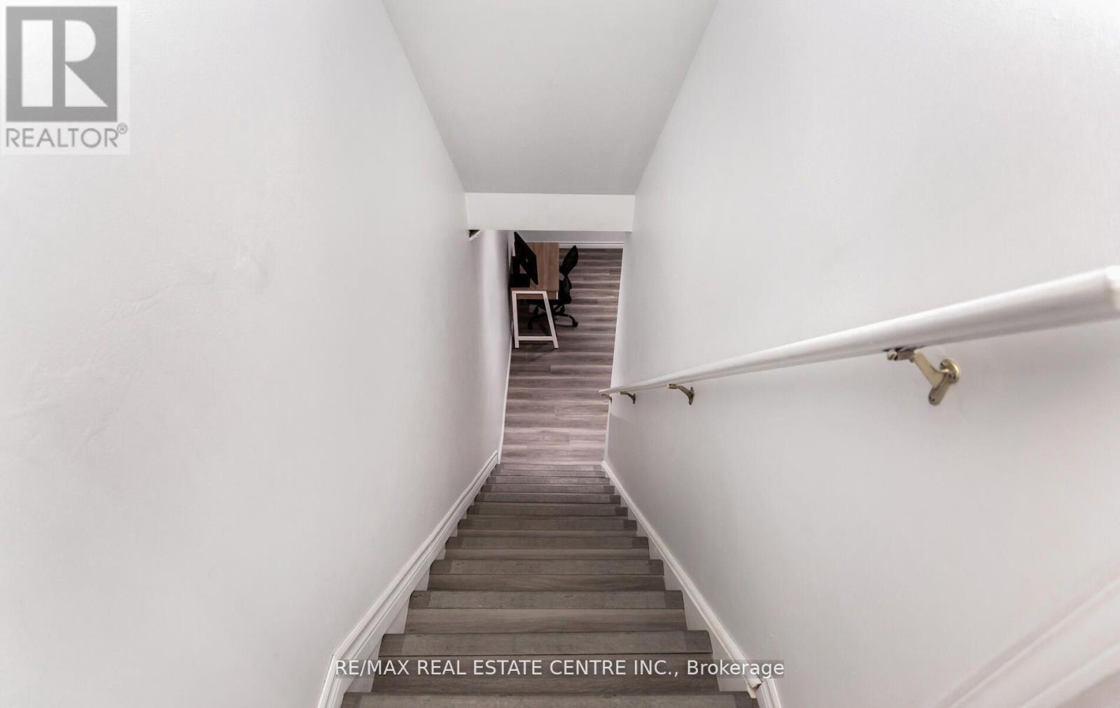 230 SOPHIA CRESCENT, Kitchener, Ontario, N2R1X8 — Photo 36