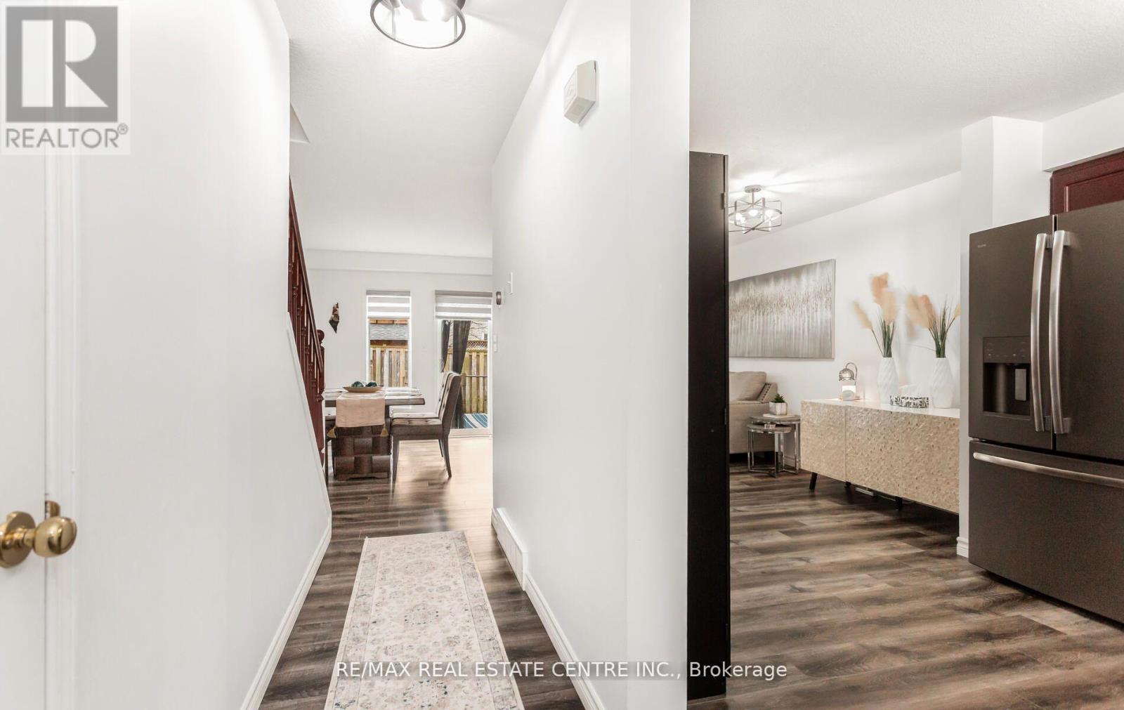 230 SOPHIA CRESCENT, Kitchener, Ontario, N2R1X8 — Photo 6