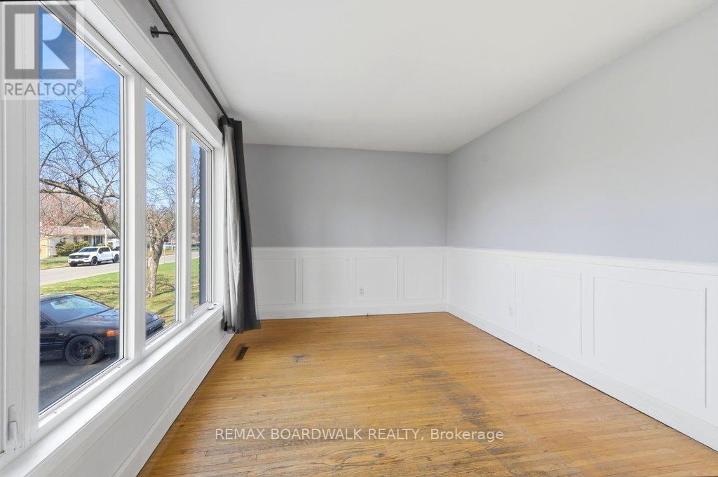 1279 ADIRONDACK DRIVE, Ottawa, Ontario, K2C2V7 — Photo 8