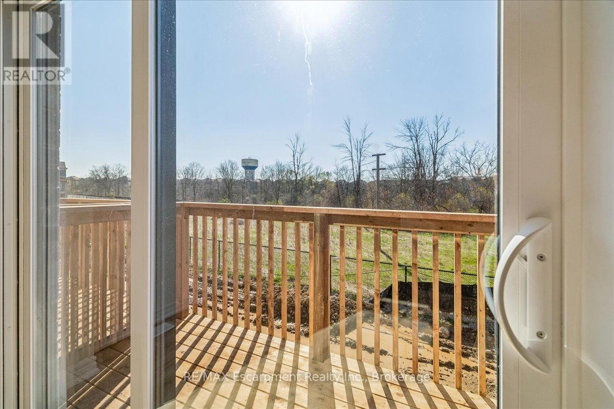 68 VALLEY TRAIL PLACE, Hamilton (Waterdown), Ontario, L8B2A2 — Photo 16